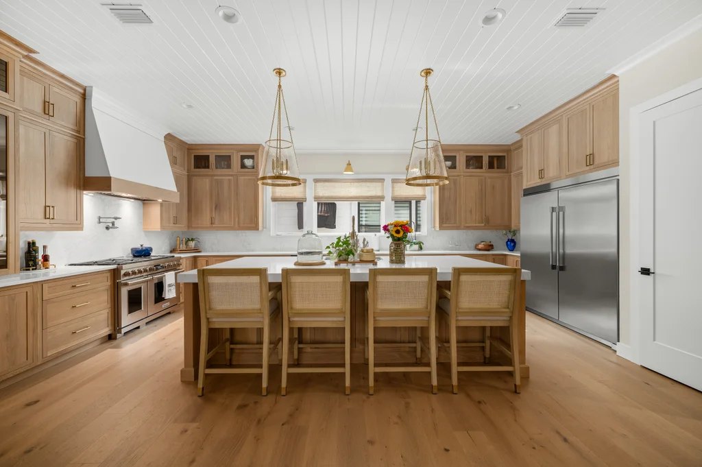 Oakmont Home — Hunter Douglas woven woods, sheers, Roman shades and shutters by Ron's Window Coverings